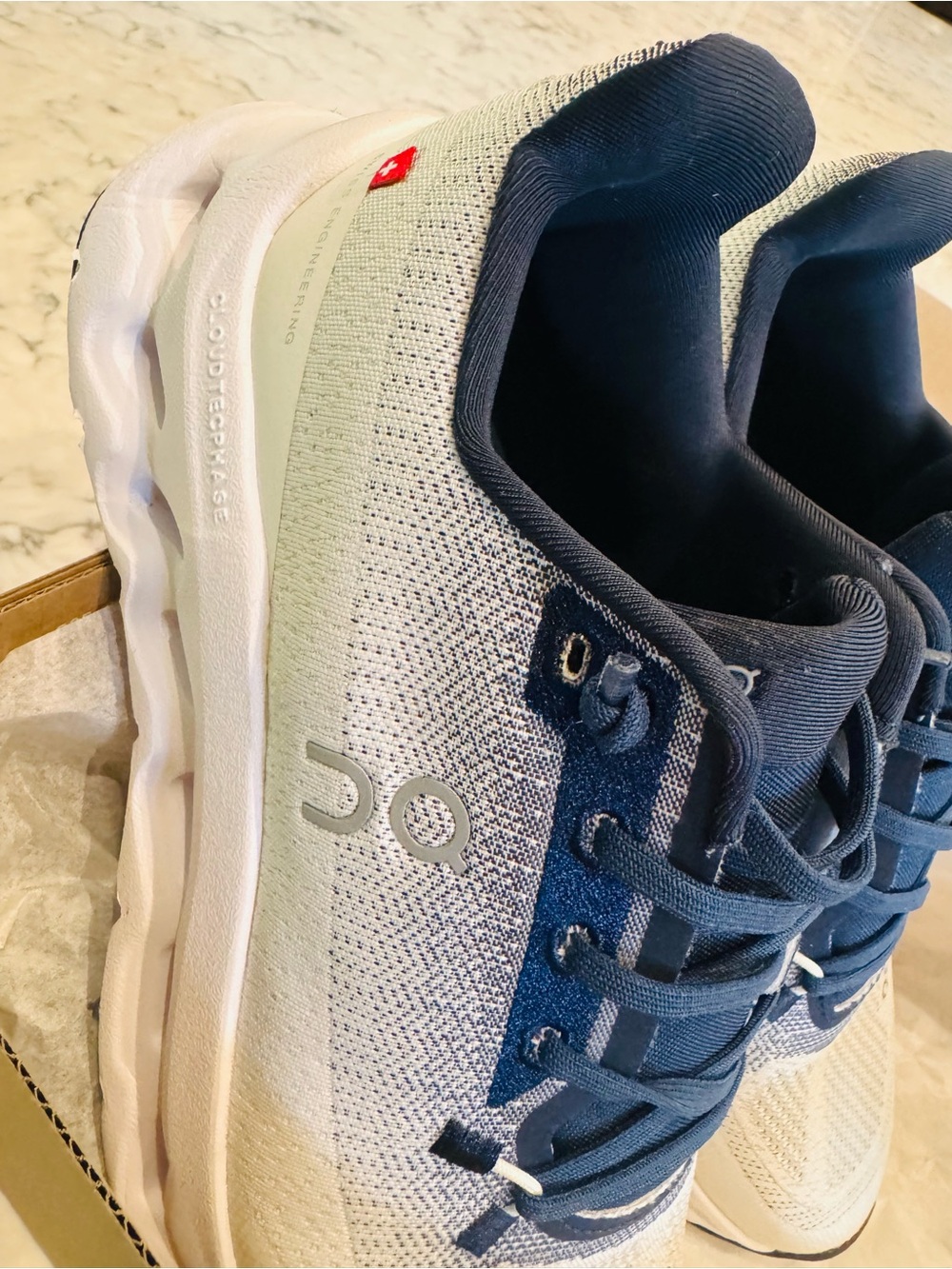 On Cloudswift Women's Athletic Shoes - White gray and Navy - Picture 5 of 10